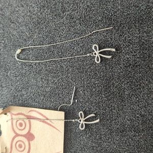 Sterling silver bow threaded earrings